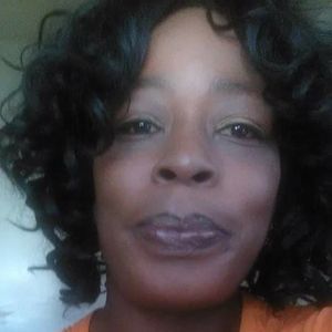 Meet your Posher, Latisha